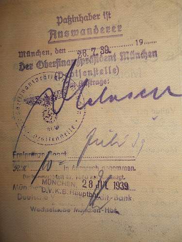 Polish passports -  refugees - Tokyo