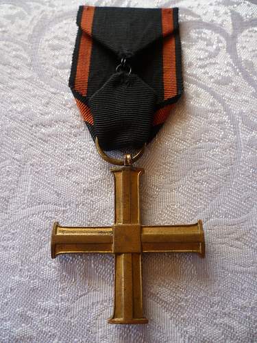 The Cross and Medal of Independence