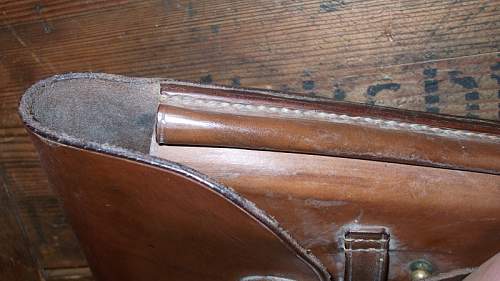 Is this Wz.35 Radom Vis pistol holster, with impressed &quot;K Kirjacki&quot; markings inside the main flap, 100% original pre-war, please ?