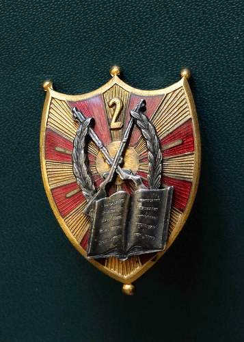 Pre-war Badge thread