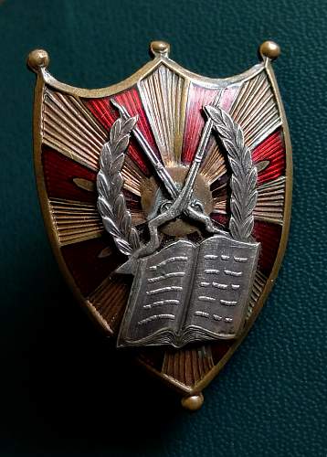 Pre-war Badge thread