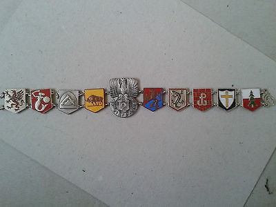 2nd Corps Bracelet - can anyone help?