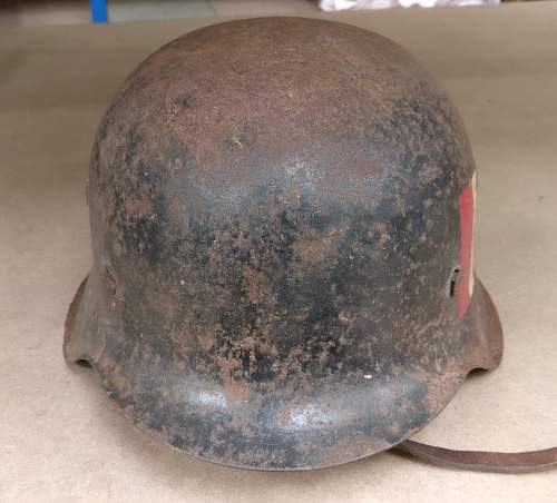 German M42 Helmet with Red &amp; White flash