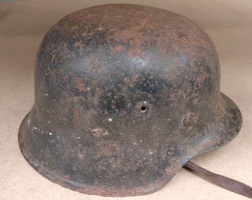 German M42 Helmet with Red &amp; White flash