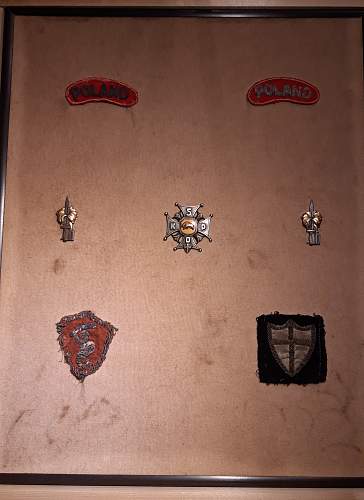 Lot of Polish ww2 insignia