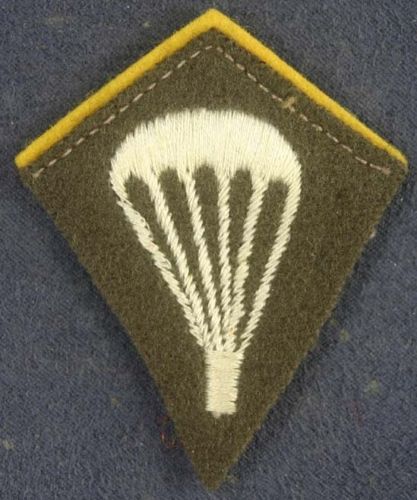 Parachute Brigade Collar Insignia – Genuine?
