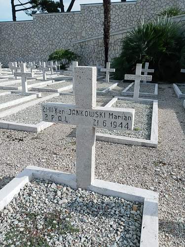 Monte Cassino cross