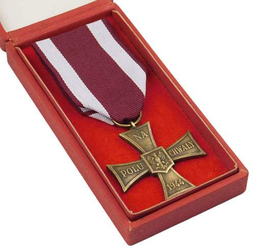 WW2 Polish Cross of Valor 1944 (Krzyz Walecznych) - Real or Fake?