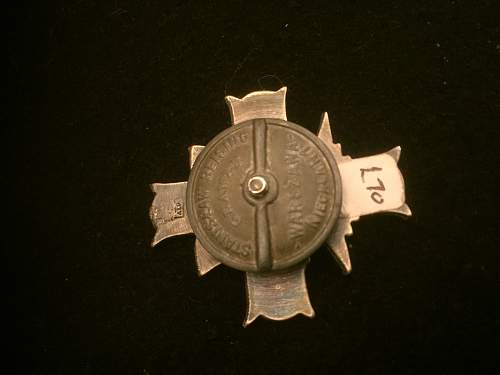 Postwar/ copy ? Carpathian rifles breast badge