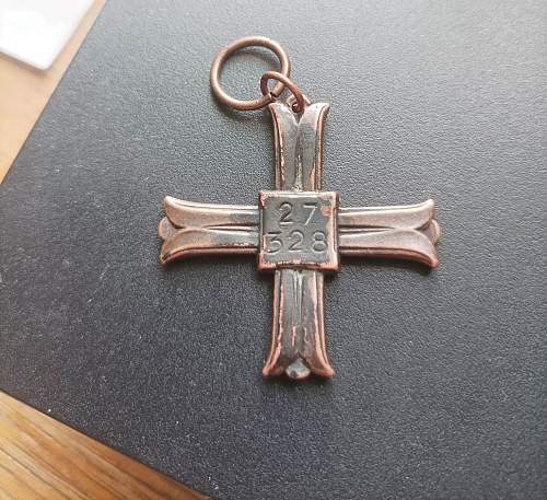 Monte Cassino cross (originality ?)