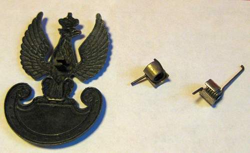 Found amongst WW2 uniform insignia, what are these?