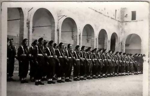 Photo of a group of Polish soldiers