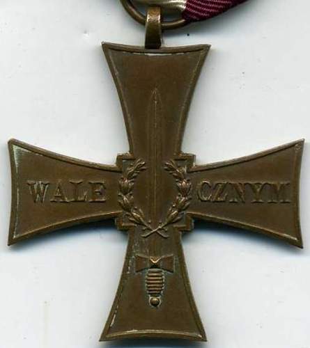 Cross of Valour (Krzyz Walecznych) - Exile Types