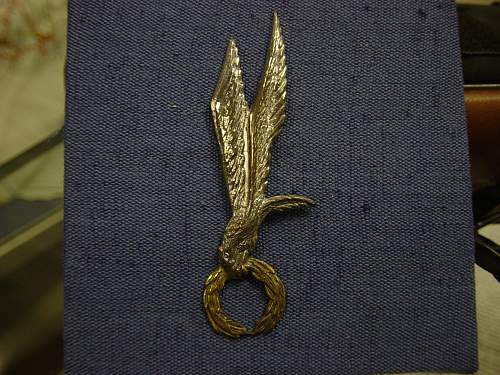 Polish Para wing with jump wreath