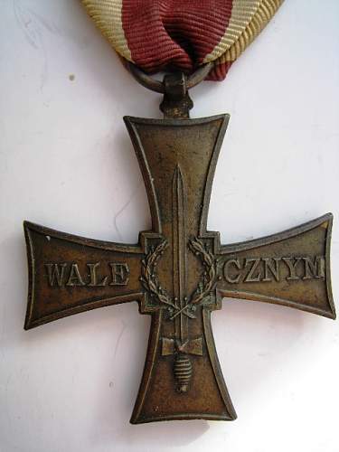Cross of Valour (Krzyz Walecznych) - Exile Types