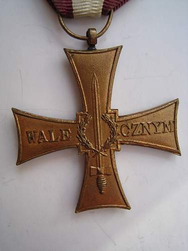 Cross of Valour (Krzyz Walecznych) - Exile Types