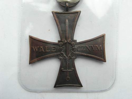 Cross of Valour (Krzyz Walecznych) - Exile Types