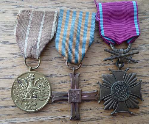 Monte Cassino Cross 40833 and Merit Cross with Swords