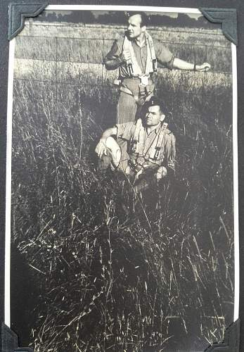 WW2 Polish Pilot Observers set: Pilot's photo album (Canada, Paris, U.K et cetera) and WW2 Pilot Observers wing badge