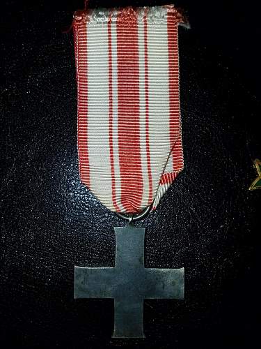 Help identifying these four medals?