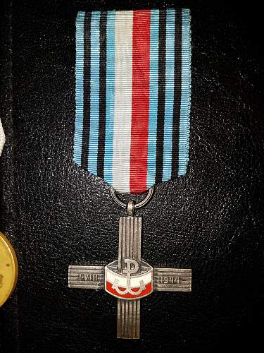 Help identifying these four medals?