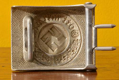 Early police buckle