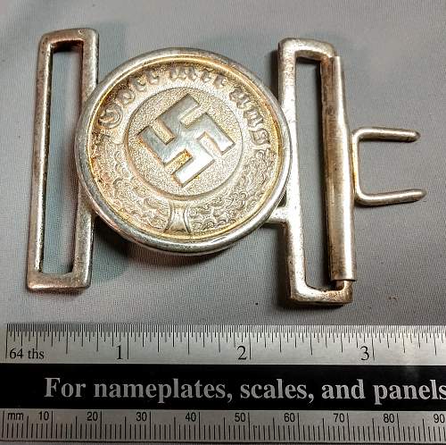 Police buckle