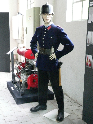 Feuerschutzpolizei (Fire Protection Police) / Feuerwehr Belts