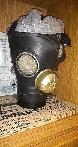 British C7 Civilian Respirator (Cold War)