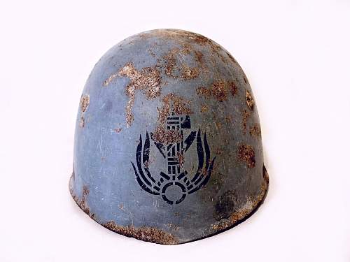 New collector - Relic Helmets