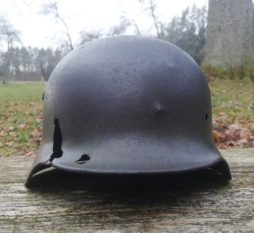 Stahlhelm M35 E.F. 62 DD WH battledamaged