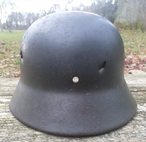 Stahlhelm M35 E.F. 62 DD WH battledamaged