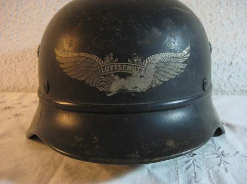 M40 Luftschutz Helmet, original or fake decal?