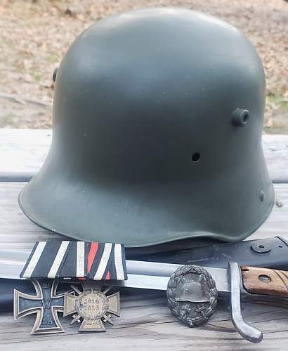 Quist M-16 Helmet restore &amp; factory Graugrün recipe question