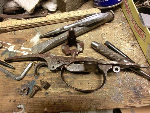 - Restoring a Norwegian Chamber loader(1860)