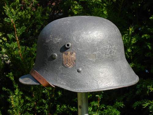 restoring M16 helmet what decals paint?