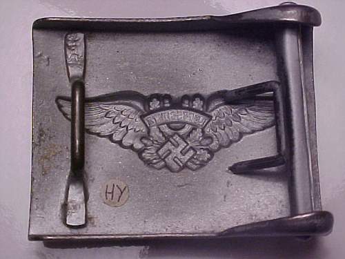 D.L.V., early Luftwaffe and R.L.B. buckles