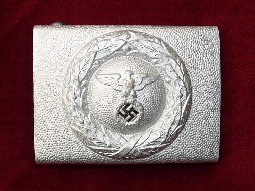 D.L.V., early Luftwaffe and R.L.B. buckles