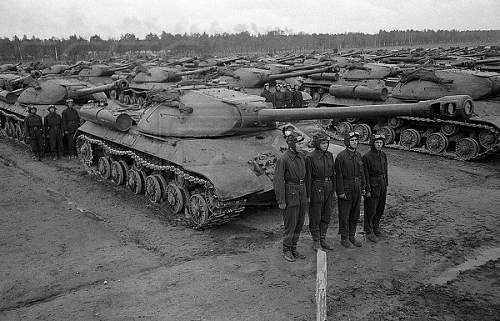 Stalin tanks