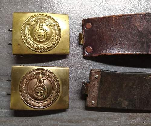 2x SA buckle with belt