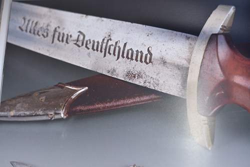 Auschwitz found SA Dagger