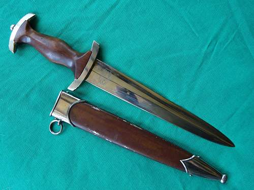 exclusive dagger at auction in czechia