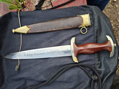 Ernst Pack Rohm SA dagger