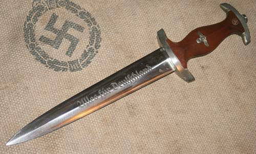 SA Dagger maker Daniel Peres