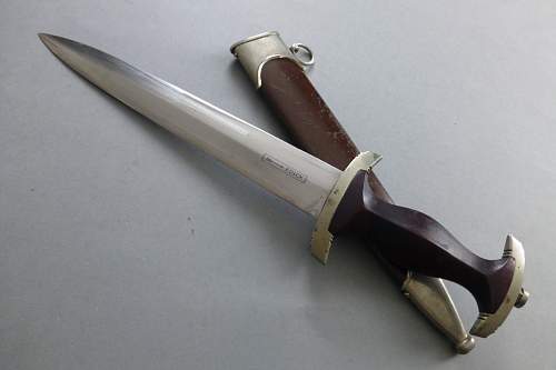 Early SA dagger by F.Dick with  tigerstriped grip
