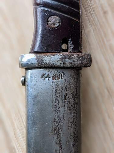 Information help for a Bayonet marked 44ddl