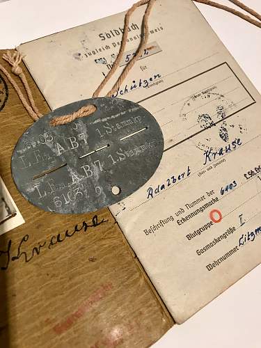 Soldbuch &amp; Dog Tag