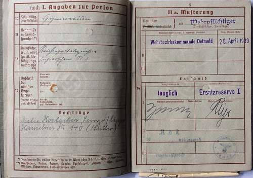 Wehrpass - Nachrichten and Infantry units - KIA air attack (Gefallen fliegerangriff)