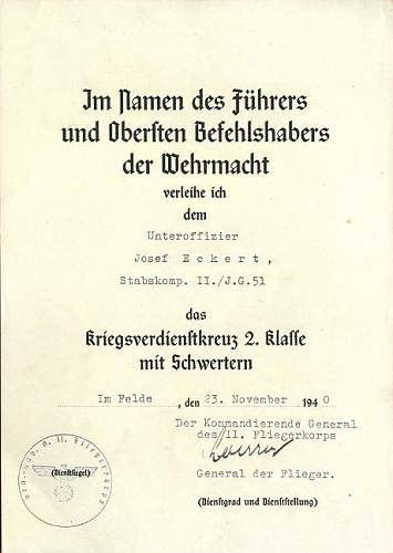 Luftwaffe Soldbuch and award document set.