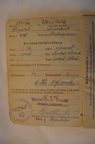 Luftwaffe Soldbuch Help with Name